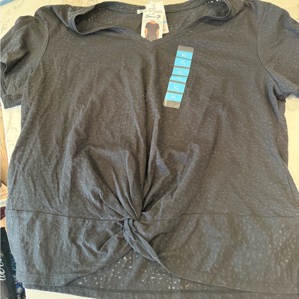 Seven7 Charcoal Knot Front Tee